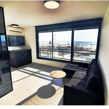 Ryo 11 דירת נופש חדשה על חוף הים נוף לים Bat Yam Exterior foto