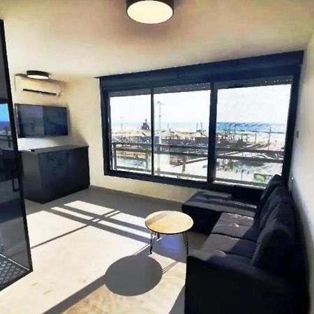 Ryo 11 דירת נופש חדשה על חוף הים נוף לים Bat Yam Exterior foto