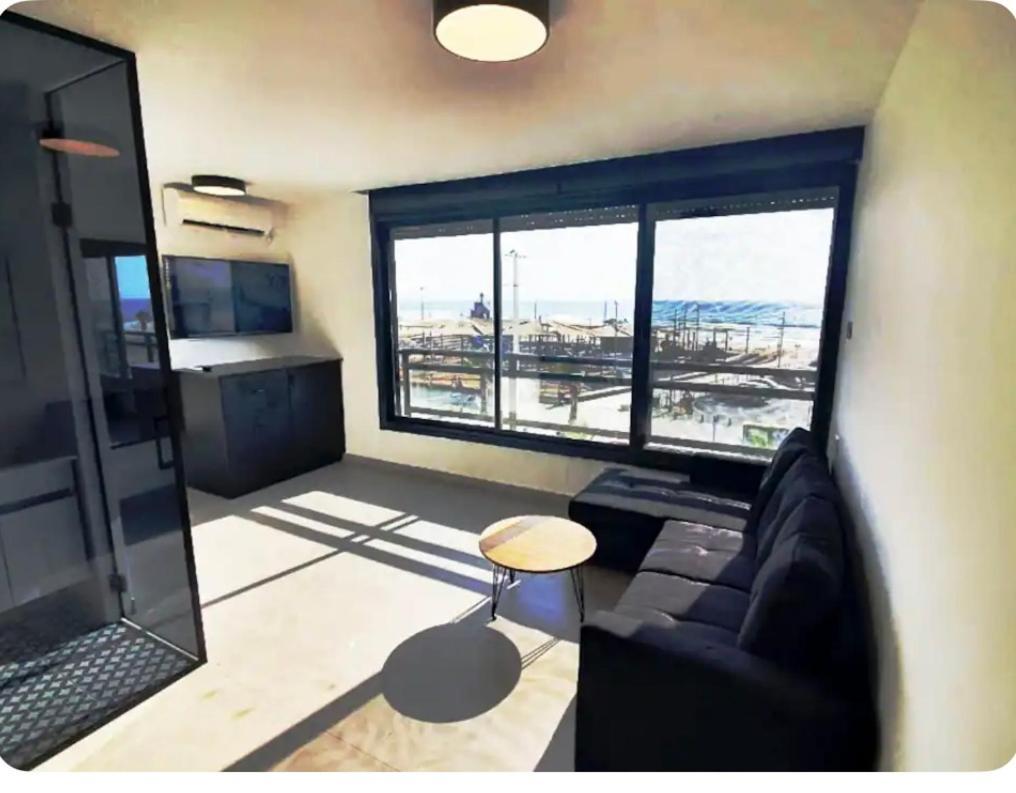 Ryo 11 דירת נופש חדשה על חוף הים נוף לים Bat Yam Exterior foto