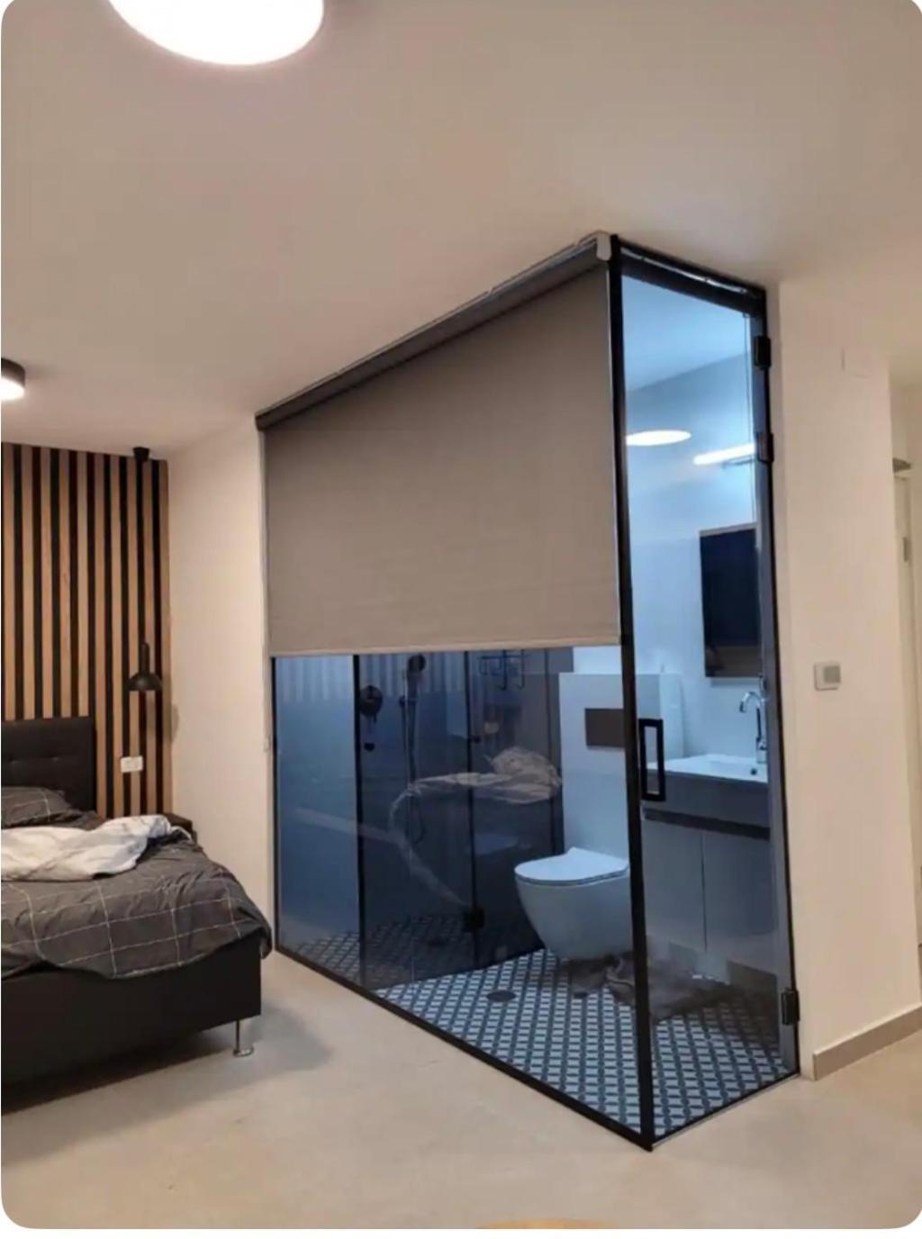 Ryo 11 דירת נופש חדשה על חוף הים נוף לים Bat Yam Exterior foto
